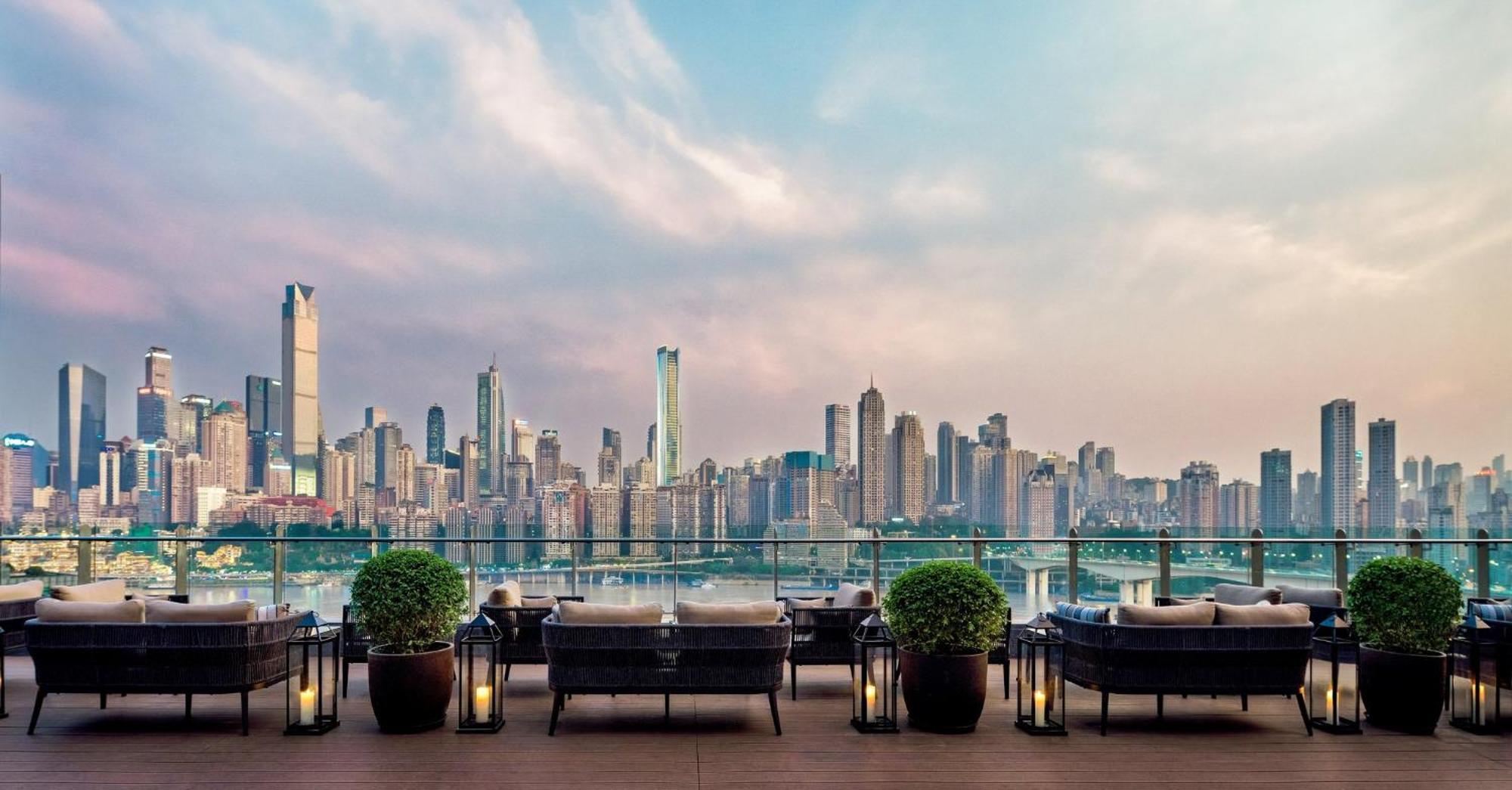 Отель Regent Chongqing - Complimentary 1St Round Mini Bar Daily Экстерьер фото