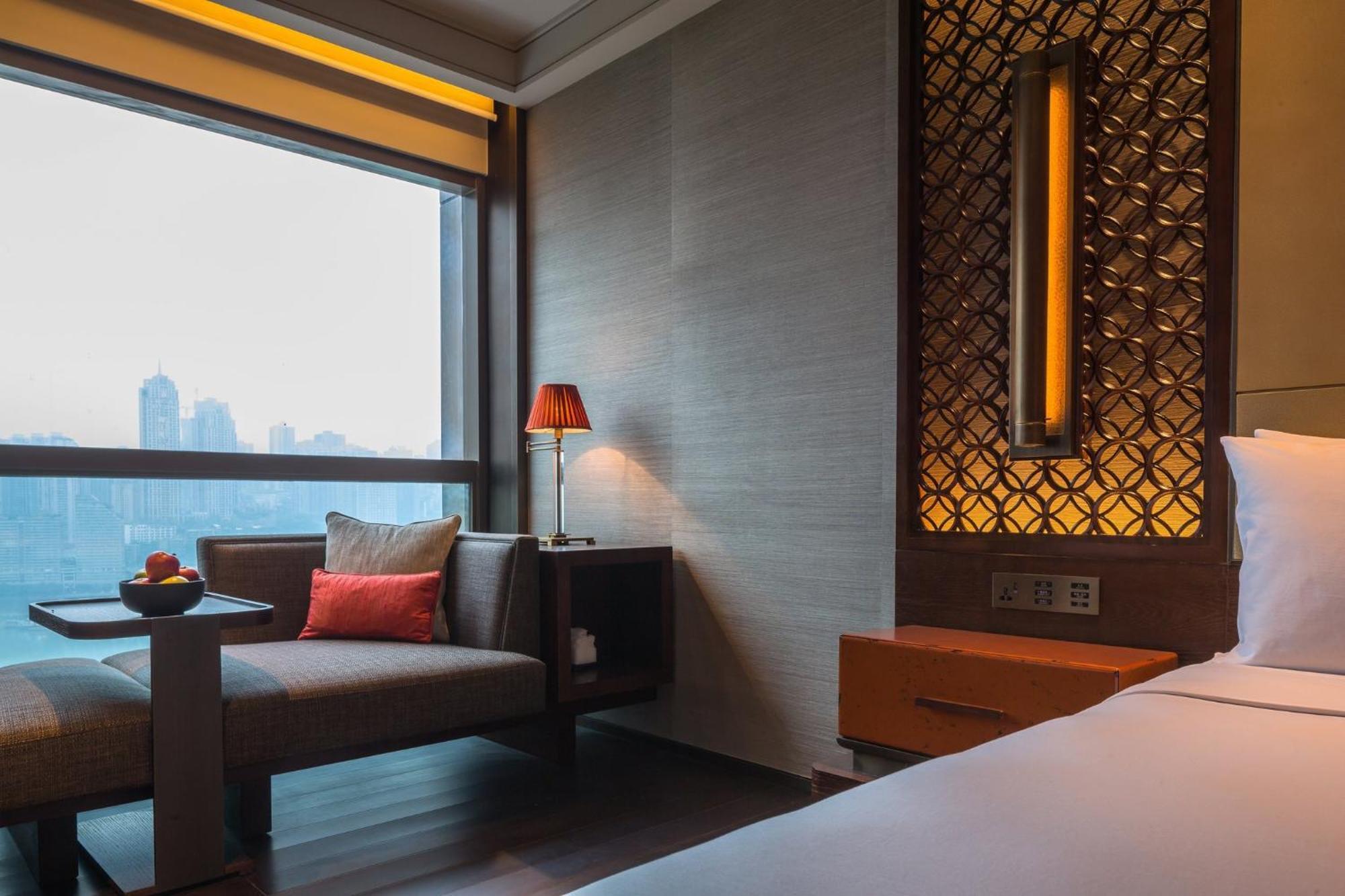 Отель Regent Chongqing - Complimentary 1St Round Mini Bar Daily Экстерьер фото