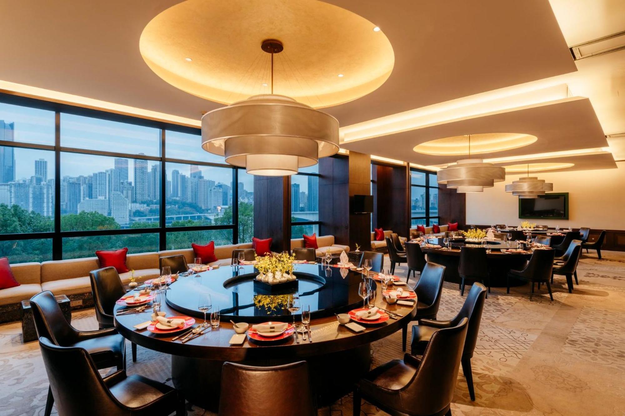 Отель Regent Chongqing - Complimentary 1St Round Mini Bar Daily Экстерьер фото